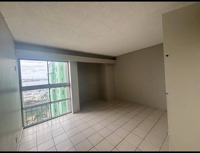 2 BEDROOM APARTMENT FOR SALE IN ESPLANADE
